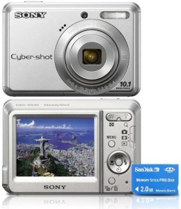 Câmera Digital 10MP DSC-S930 - 3x Zoom Óptico e LCD 2.4" + Cartão 2GB